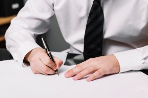 بهترین وکیل در لاهیجان