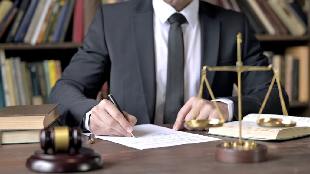 وکیل شرکت