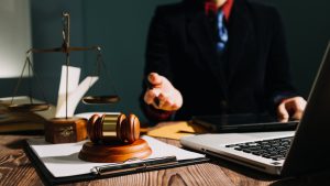 وکیل شرکت